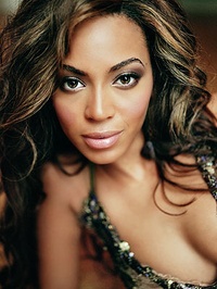 Beyoncé interprétera le générique du nouveau James Bond