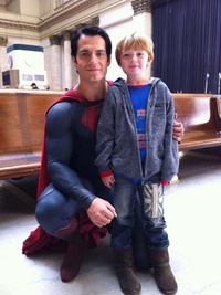 Man of Steel : Superman en costume et Lana Lang présente !