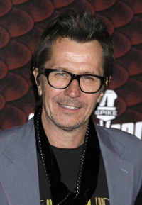 Gary Oldman, méchant dans Motor City