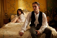Bel ami avec Robert Pattinson, flopée de photos !
