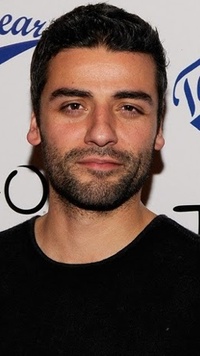 Oscar Isaac amant d'Elizabeth Olsen dans Thérèse Raquin