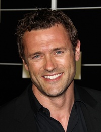 Jason O'Mara dans la série Ralph Lamb