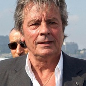 Alain Delon hospitalisé !