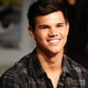 Taylor Lautner dans Copains pour toujours 2