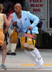 Pain and Gain, Dwayne Johnson en costume turquoise !