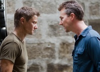 Jeremy Renner face à Edward Norton pour Bourne Legacy