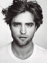 Robert Pattinson poursuivra Saddam Hussein