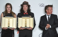 Les trophées Chopard remis à Shailene Woodley et Ezra Miller