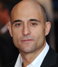 Mark Strong dans Provenance