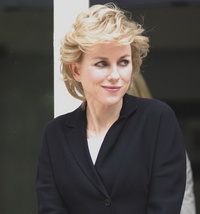 Naomi Watts en Lady Di pour Caught in flight