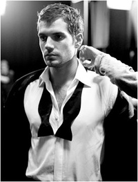 Henry Cavill prochain James bond ?!