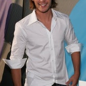 Need for Speed : Taylor Kitsch au volant ?!