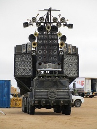 Mad Max Fury Road : nouvelles photos des voitures du futures !