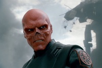 Hugo Weaving ne sera plus le Crâne Rouge