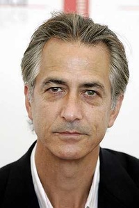 David Strathairn rejoindrait le casting de Godzilla