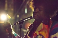 All is by my side : nouvelle photo 