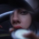 Scarlett Johansson se dévoile dans le trailer d'Under the skin. 
