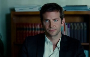 The words  Bande annonce 1 VO