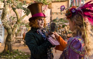 Alice de l'autre côté du miroir  Bande annonce Alice de l'autre côté du miroir 